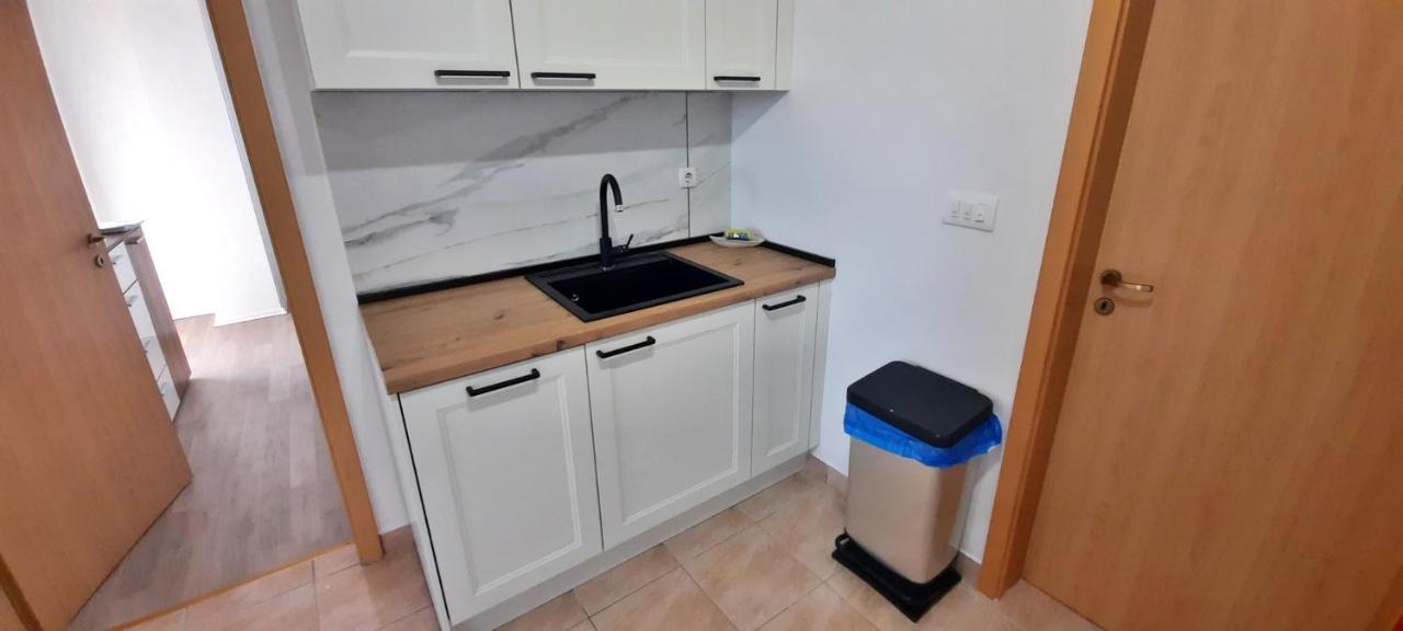 Ferienwohnung Marija Betina  Exterior foto