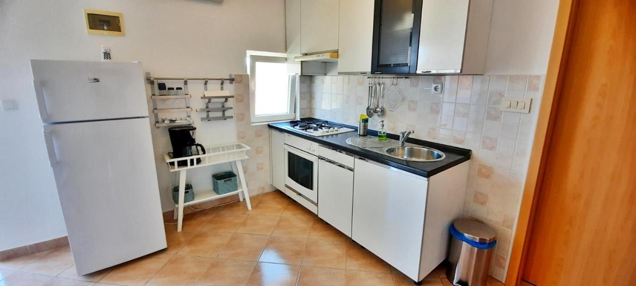Ferienwohnung Marija Betina  Exterior foto